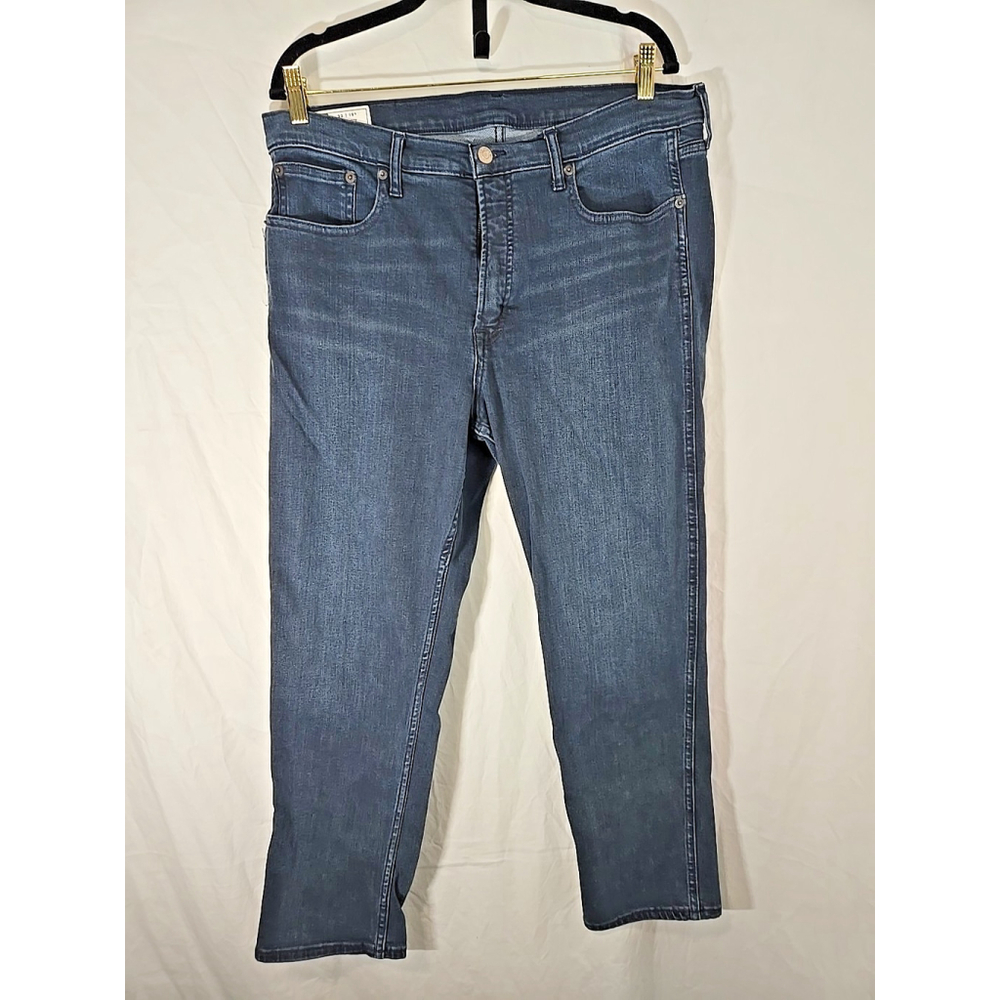 Gap Size 33 High Rise Cigarette Jeans Medium Wash Ankle Straight Denim - Picture 3 of 10